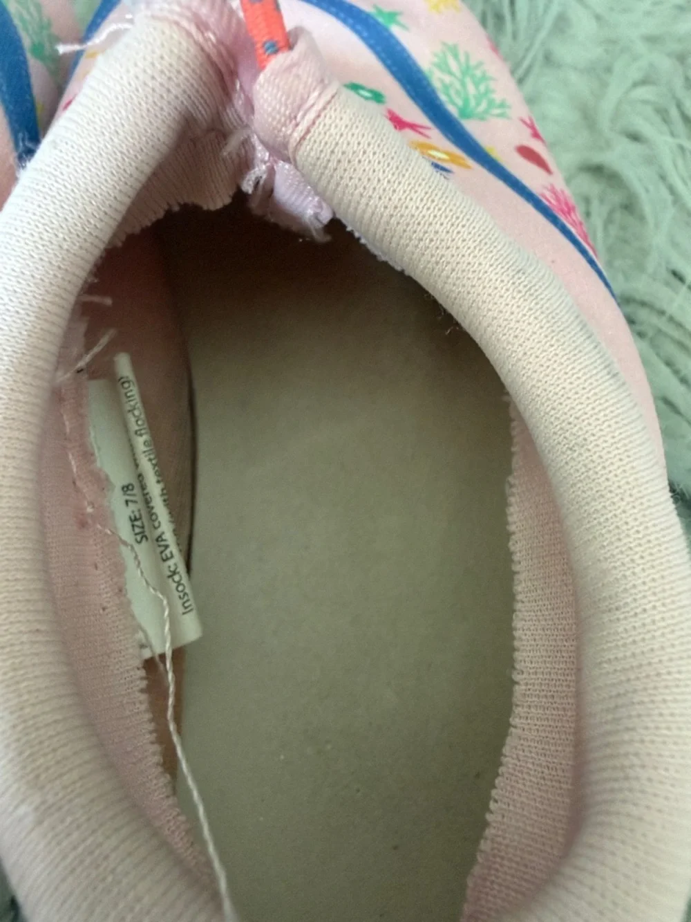 Girls Pink Mermaid Shell Water Shoes with Toggle Closure
